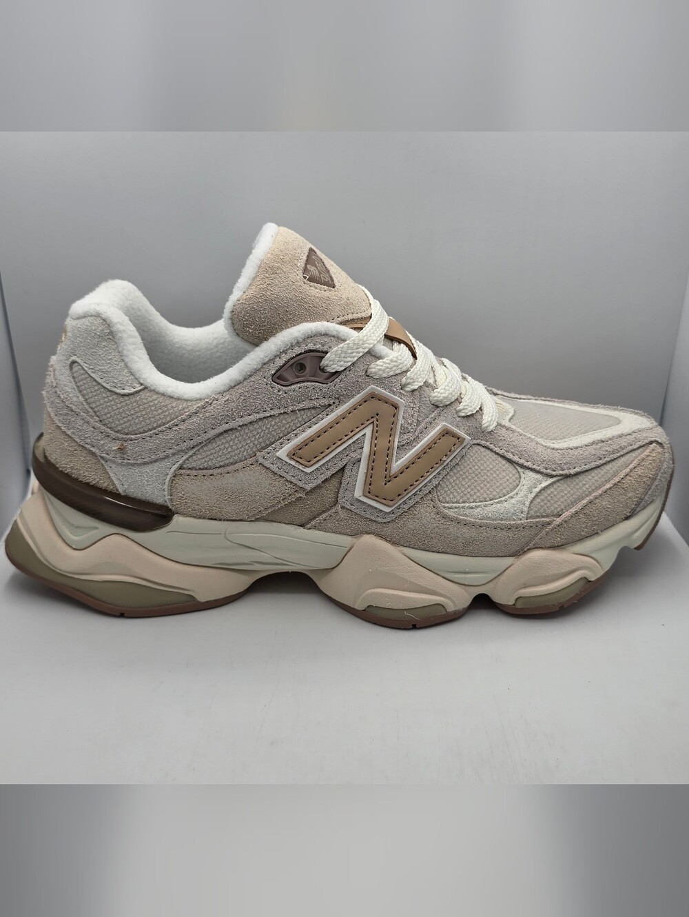 New Balance 9060 Men's Beige Neutral-Comfort Sneakers Mens 7 Womens 8.5